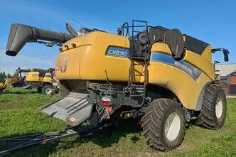New Holland CX 8.90, 8.7, 308 kW, дизель, передний привод