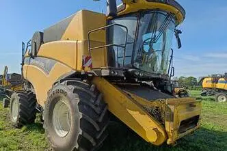 New Holland CX 8.90, 8.7, 308 kW, дизель, передний привод