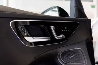 Mercedes-Benz C 180, 1.5, 125 kW, hybrid, automatic, rear-wheel drive