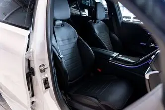 Mercedes-Benz C 180, 1.5, 125 kW, hybrid, automatic, rear-wheel drive
