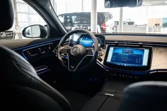 Mercedes-Benz E 220, 2.0, 145 kW, hübriid, automaat, nelikvedu