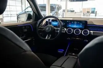 Mercedes-Benz GLB 200, 2.0, 110 kW, hybrid, automatic, four-wheel drive