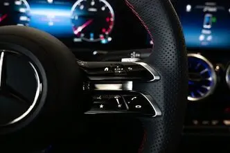 Mercedes-Benz GLB 200, 2.0, 110 kW, hybrid, automatic, four-wheel drive