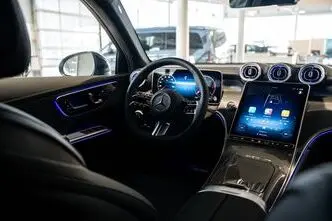 Mercedes-Benz GLC 220, 2.0, 145 kW, hybrid, automatic, four-wheel drive
