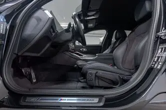 BMW 320, 2.0, 140 kW, гибрид, автомат, полный привод