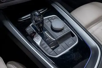 BMW Z4, 2.0, 190 kW, bensiin, automaat, tagavedu