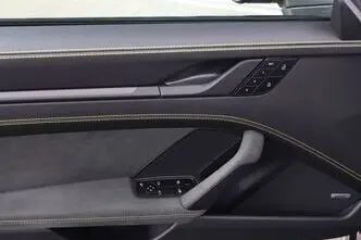Porsche 911, 3.0, 353 kW, bensiin, automaat, nelikvedu