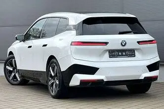 BMW iX, 385 kW, elekter, nelikvedu