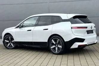 BMW iX, 385 kW, elekter, nelikvedu