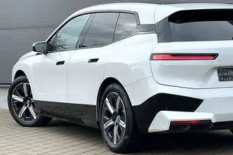 BMW iX, 385 kW, elekter, nelikvedu