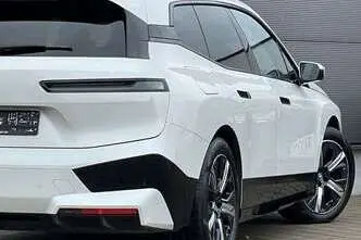 BMW iX, 385 kW, elekter, nelikvedu
