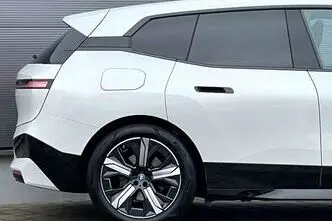 BMW iX, 385 kW, elekter, nelikvedu