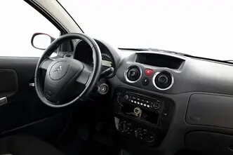 Citroën C2, 1.4, 54 kW, бензин, механическая, передний привод
