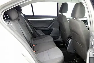 Škoda Octavia, 1.2, 104 kW, бензин, механическая, передний привод