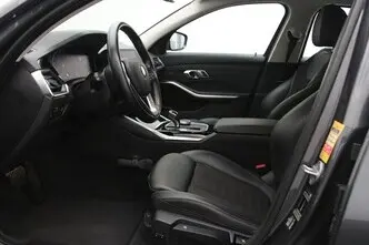 BMW 320, 2.0, 135 kW, petrol, automatic, rear-wheel drive