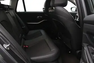 BMW 320, 2.0, 135 kW, petrol, automatic, rear-wheel drive