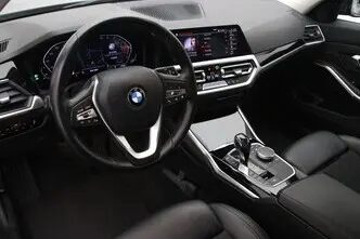 BMW 320, 2.0, 135 kW, petrol, automatic, rear-wheel drive