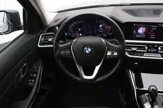 BMW 320, 2.0, 135 kW, petrol, automatic, rear-wheel drive