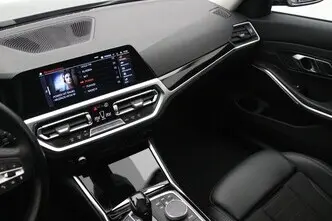 BMW 320, 2.0, 135 kW, petrol, automatic, rear-wheel drive