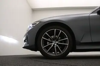BMW 320, 2.0, 135 kW, petrol, automatic, rear-wheel drive