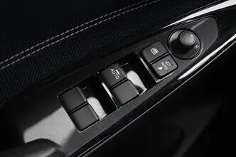Mazda 2, 1.5, 66 kW, гибрид, механическая, передний привод