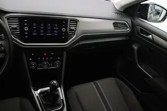 Volkswagen T-Roc, 1.5, 110 kW, бензин, механическая, передний привод
