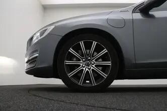 Volvo V60, 2.4, 162 kW, подключаемый гибрид, автомат, полный привод