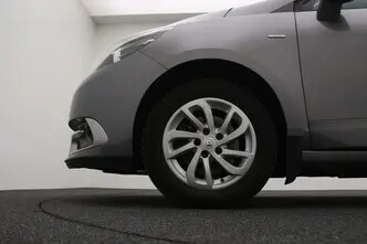 Renault Megane, 1.2, 85 kW, бензин, механическая, задний привод