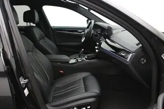 BMW 520, 2.0, 140 kW, дизель, автомат, задний привод