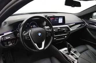 BMW 520, 2.0, 140 kW, дизель, автомат, задний привод