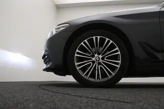 BMW 520, 2.0, 140 kW, дизель, автомат, задний привод