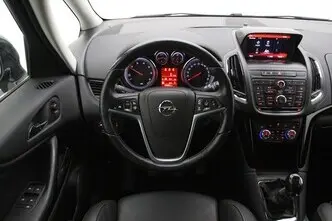 Opel Zafira, 1.6, 100 kW, дизель, механическая, передний привод