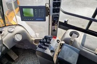 Volvo L90F, 128 kW, дизель