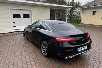Mercedes-Benz E 220, 2.0, 143 kW, дизель, автомат, задний привод