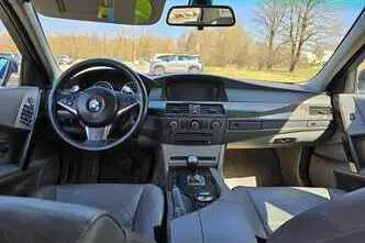 BMW 545, 4.4, 245 kW, bensiin, poolautomaat, tagavedu