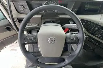 Volvo FH 540 6x4, 405 kW, дизель, автомат