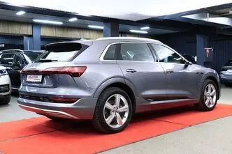 Audi e-tron, 158 kW, электричество, автомат, полный привод