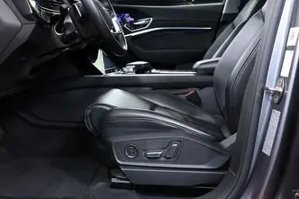 Audi e-tron, 158 kW, электричество, автомат, полный привод