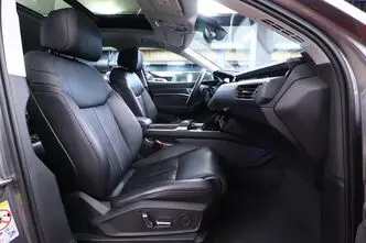 Audi e-tron, 158 kW, электричество, автомат, полный привод