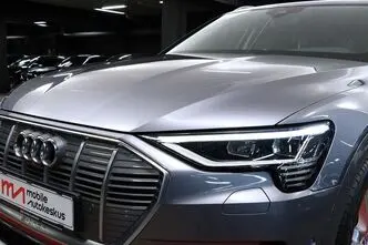 Audi e-tron, 158 kW, электричество, автомат, полный привод