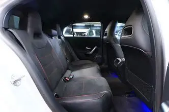 Mercedes-Benz A180d, 2.0, 85 kW, дизель, автомат, передний привод