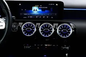 Mercedes-Benz A180d, 2.0, 85 kW, дизель, автомат, передний привод