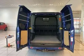 Ford Transit Custom, 2.2, 114 kW, diesel, manual, front-wheel drive