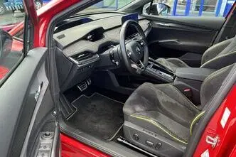 Škoda Enyaq, 220 kW, электричество, автомат, полный привод