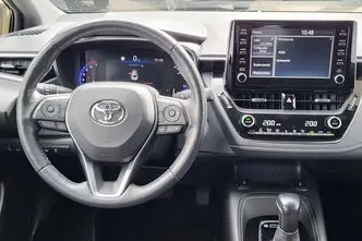 Toyota Corolla, 1.8, 72 kW, гибрид, автомат, передний привод