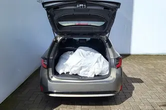 Toyota Corolla, 1.8, 72 kW, гибрид, автомат, передний привод