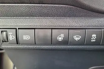 Toyota Corolla, 1.8, 72 kW, гибрид, автомат, передний привод