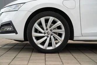 Škoda Octavia, 1.4, 150 kW, подключаемый гибрид, автомат, передний привод