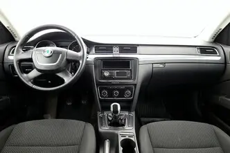 Škoda Superb, 1.8, 118 kW, petrol, manual, front-wheel drive