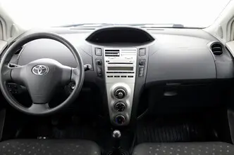 Toyota Yaris, 1.3, 87 kW, bensiin, manuaal, esivedu